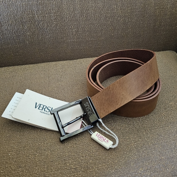 Versace Versus Full Grain Leather Belt Size 115/130 NWT